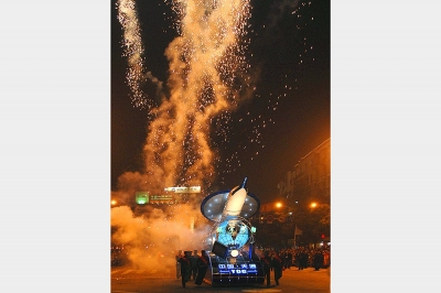 2008年，“天通號”榮獲海寧市大型元宵燈會(huì )一等獎