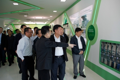 2012年，時(shí)任浙江省副省長(cháng)毛光烈視察天通