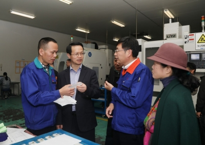 2018年11月28日，浙江省總工會(huì )副主席徐前一行天通考察構建勞動(dòng)關(guān)系和諧企業(yè)復評工作